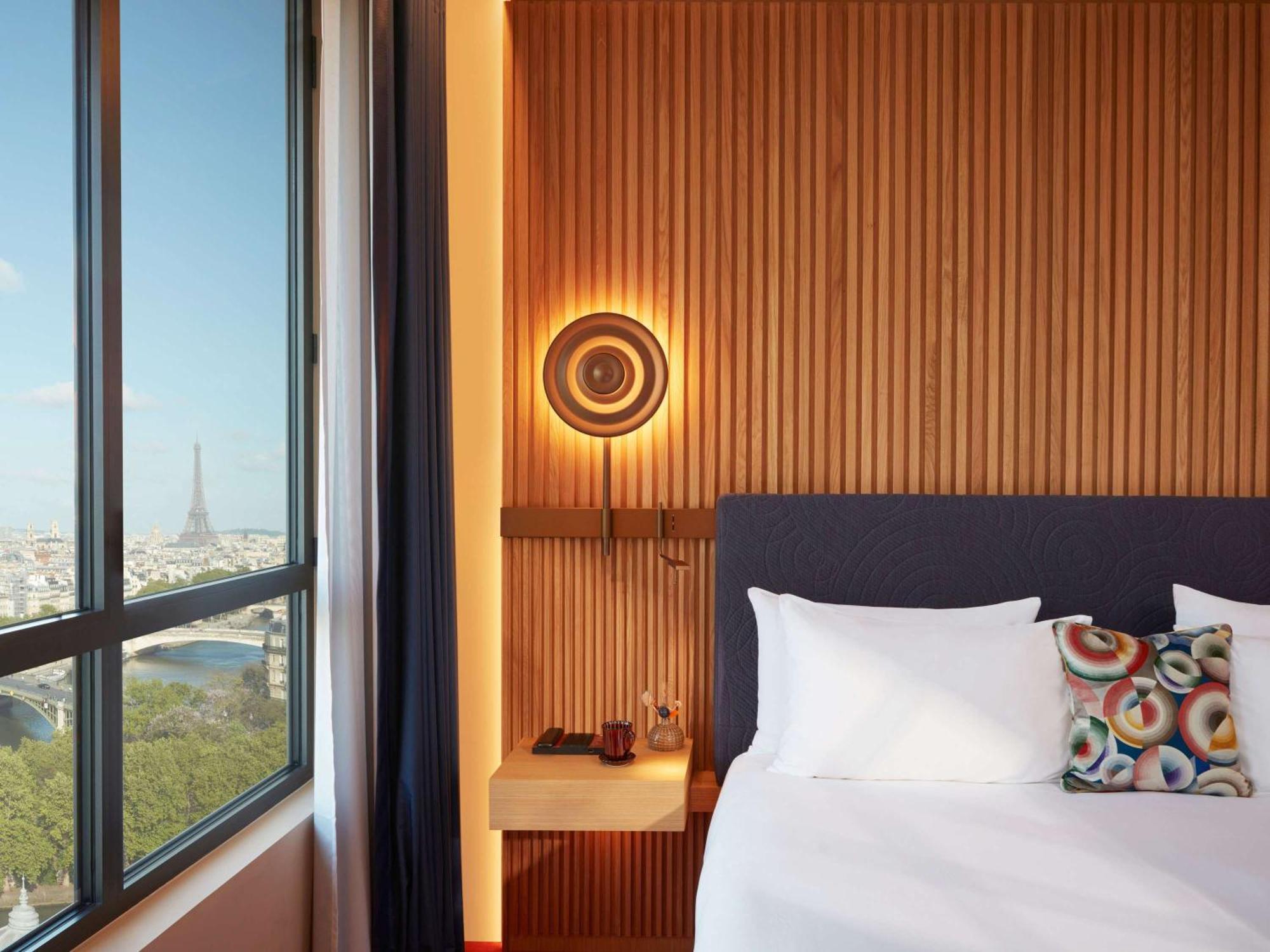 So/ Paris Hotel Εξωτερικό φωτογραφία A room at the hotel