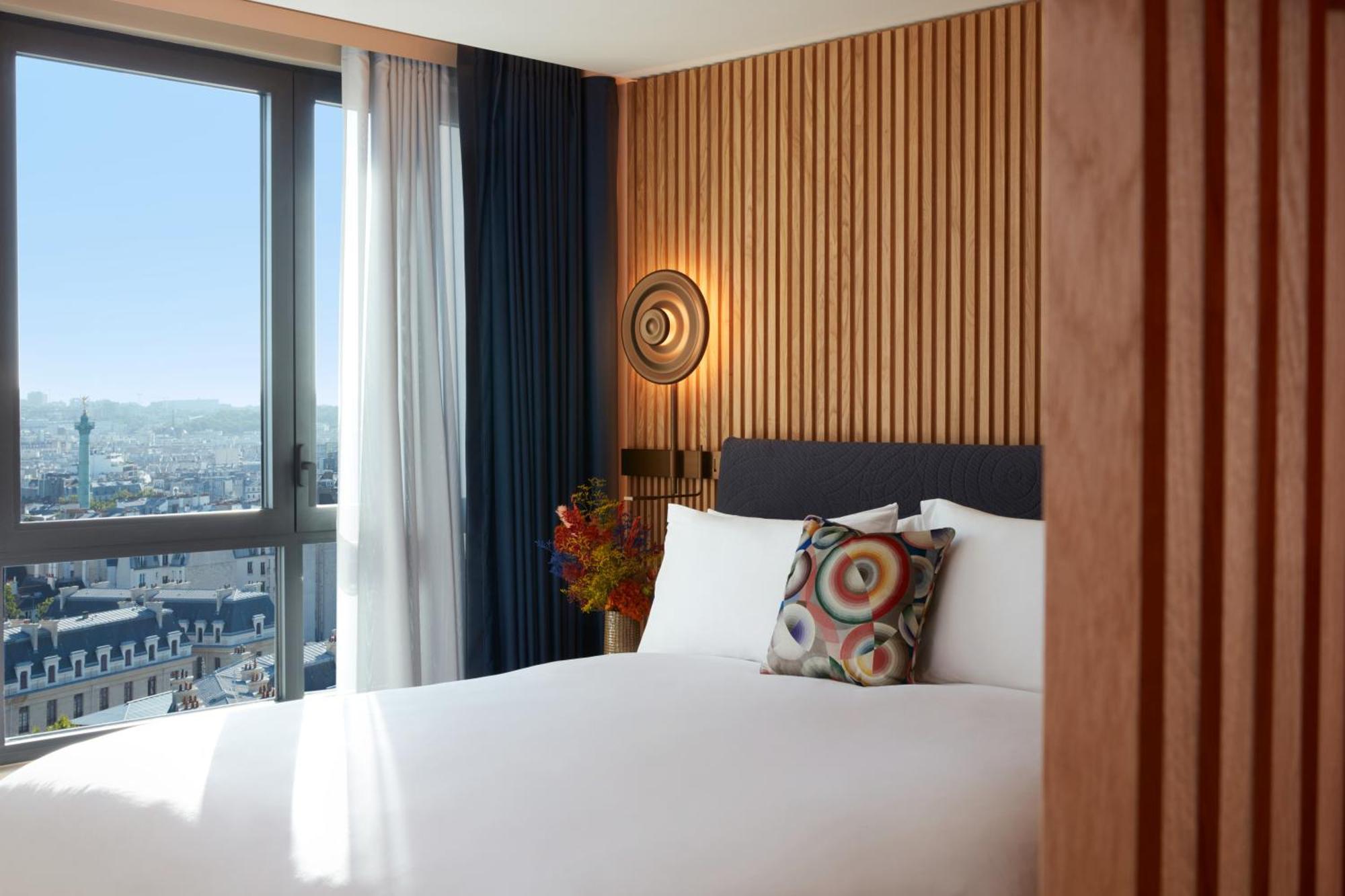 So/ Paris Hotel Εξωτερικό φωτογραφία A bedroom at the hotel